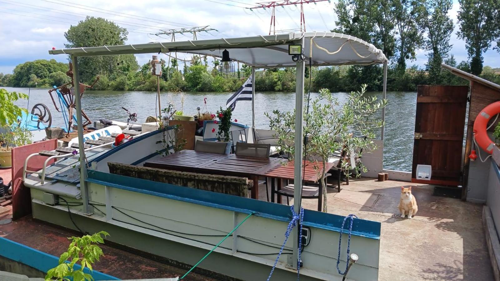 Chambre Sur L'Eau - Peniche La Diva Conflans-Sainte-Honorine Extérieur photo